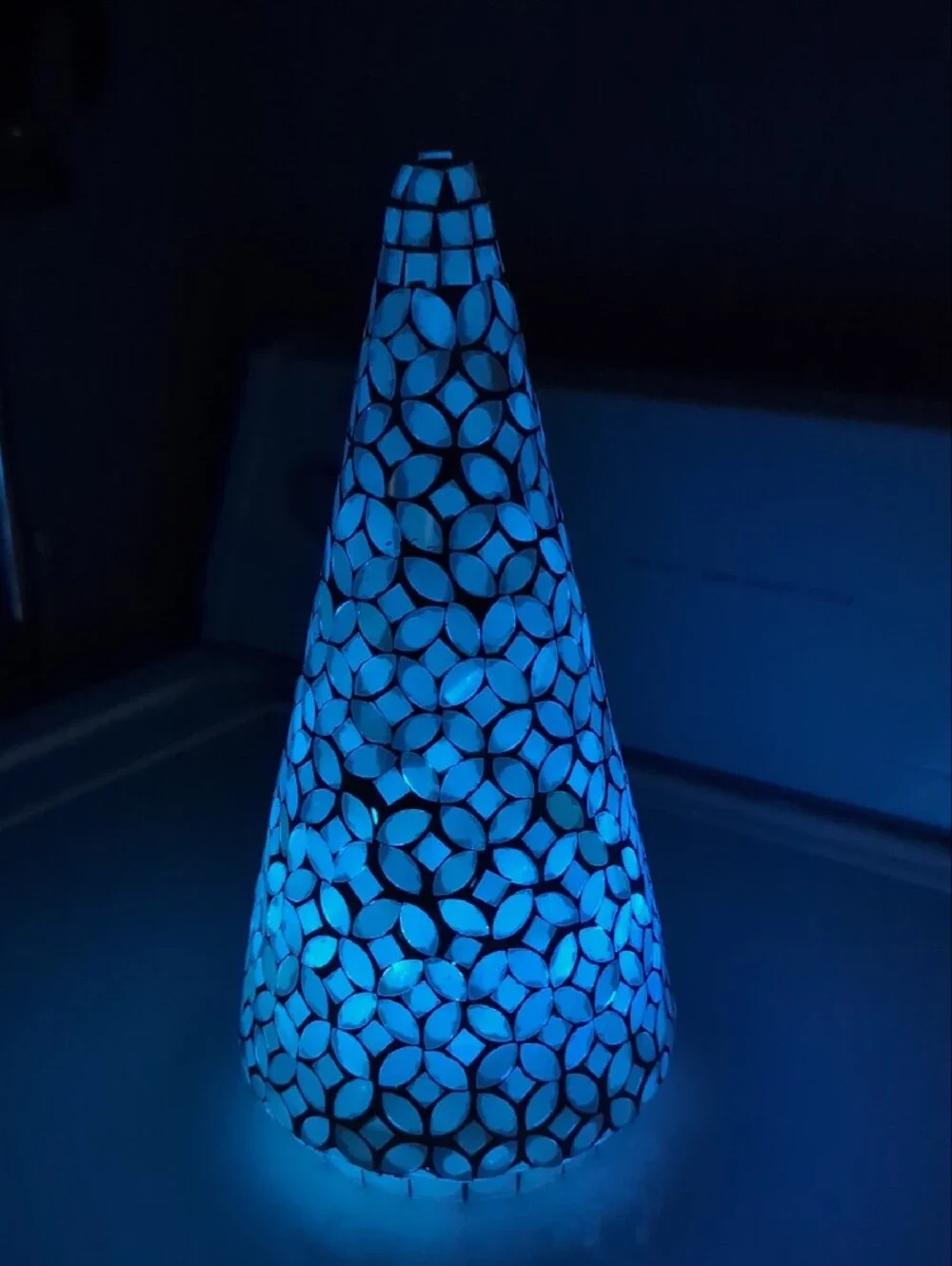 Mosaic Cone LED Accent Tree Lamp - With Remote